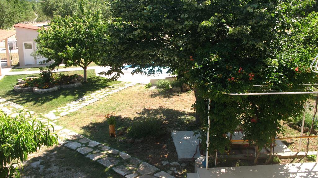 Kaja House Apartments Lozovac Luaran gambar