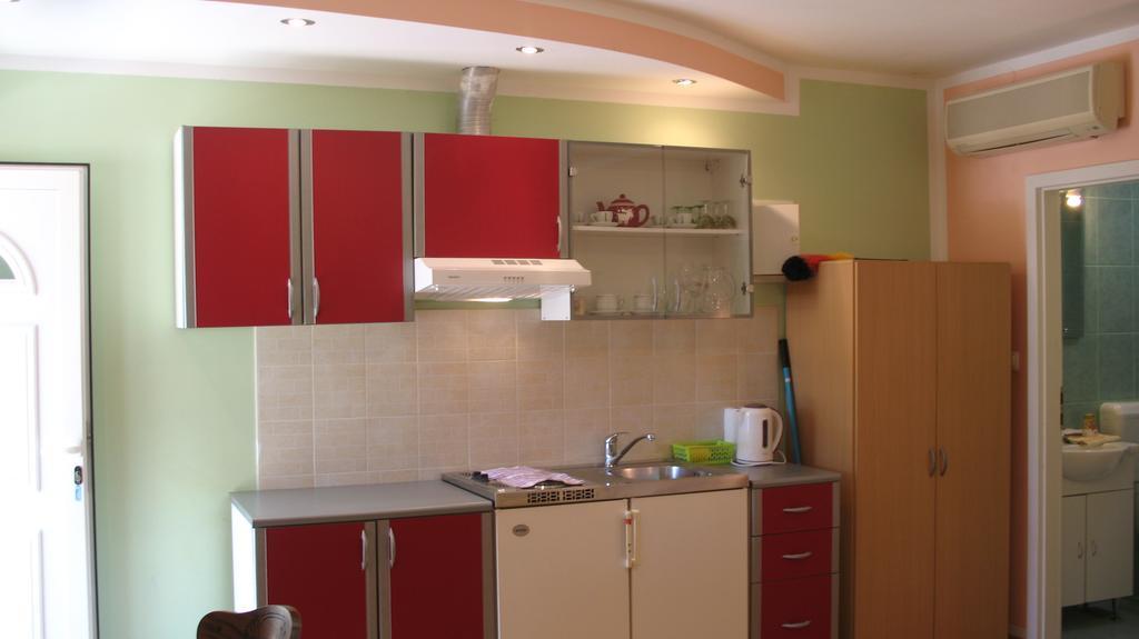 Kaja House Apartments Lozovac Luaran gambar
