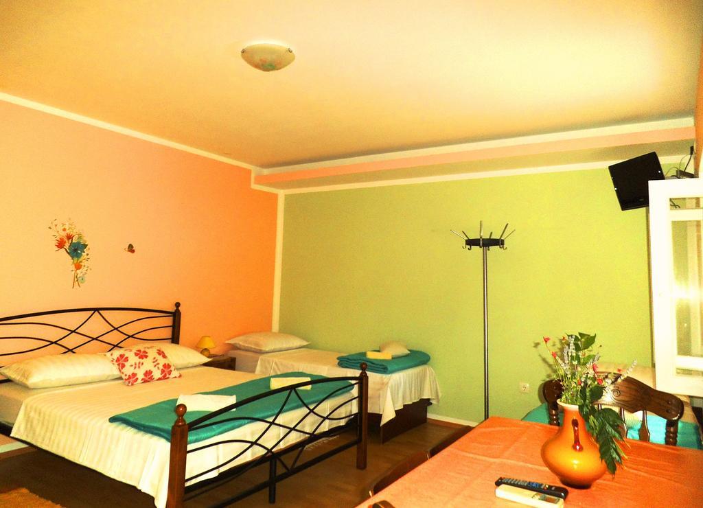 Kaja House Apartments Lozovac Luaran gambar